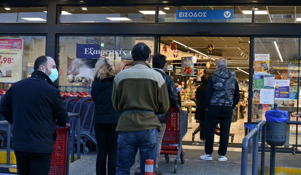 Σούπερ μάρκετ: Το νέο ωράριο από το Σάββατο