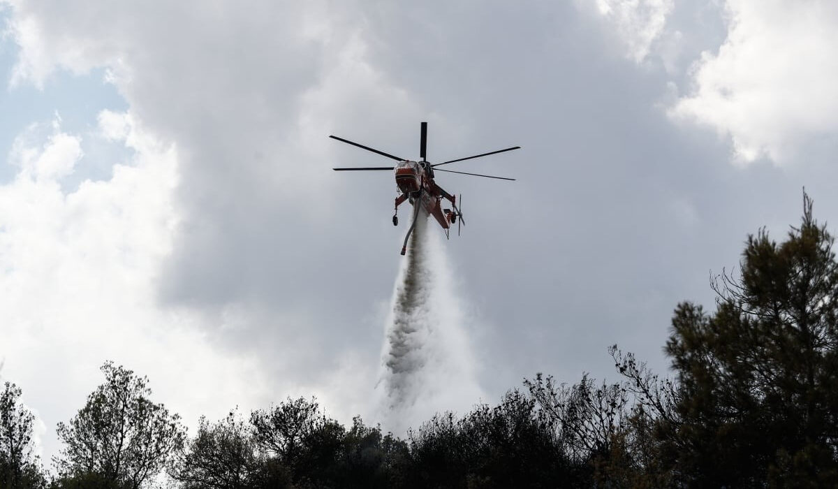 Υψηλός κίνδυνος φωτιάς για Αττική και άλλες 6 περιοχές την Πέμπτη (3/10)