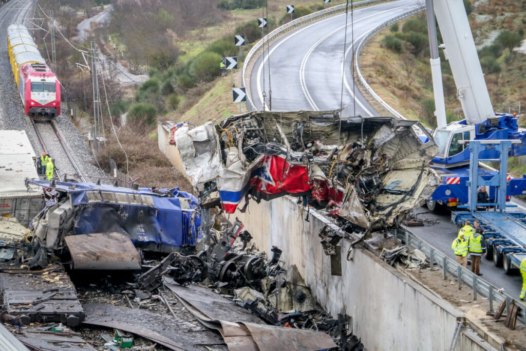 Τέμπη: Συγκλονιστικοί διάλογοι 19χρονου επιζώντα αμέσως μετά τη σύγκρουση – Νέο ηχητικό ντοκουμέντο