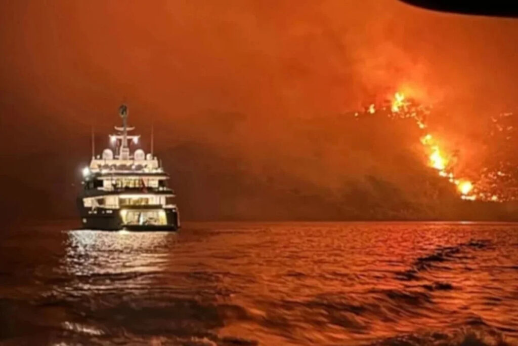 Φωτιά στην Ύδρα: Επέστρεψε στην πλοιοκτήτρια εταιρεία η θαλαμηγός «Περσεφόνη» – Αποφυλακίστηκε ο υποπλοίαρχος