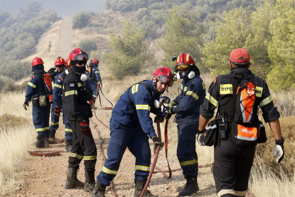 Φωτιά στην Πάρνηθα: Δεν υπάρχει μεγάλο ενεργό μέτωπο – Περιπολίες για πιθανούς εμπρησμούς