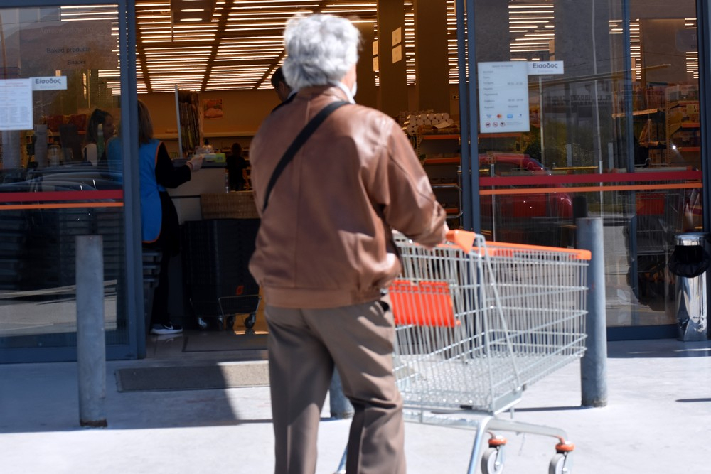 Τι ώρα ανοίγουν και τι ώρα κλείνουν τα σούπερ μάρκετ σήμερα Κυριακή 22/3