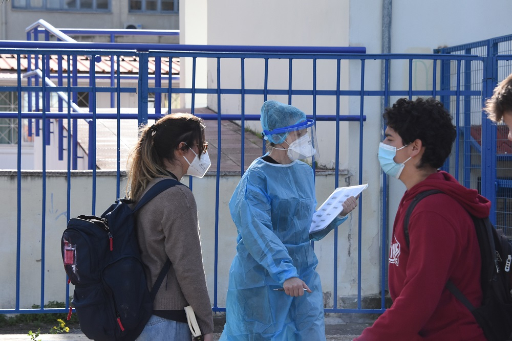 Ράβε – ξήλωνε με τα Γυμνάσια και η δικαίωση των «12»