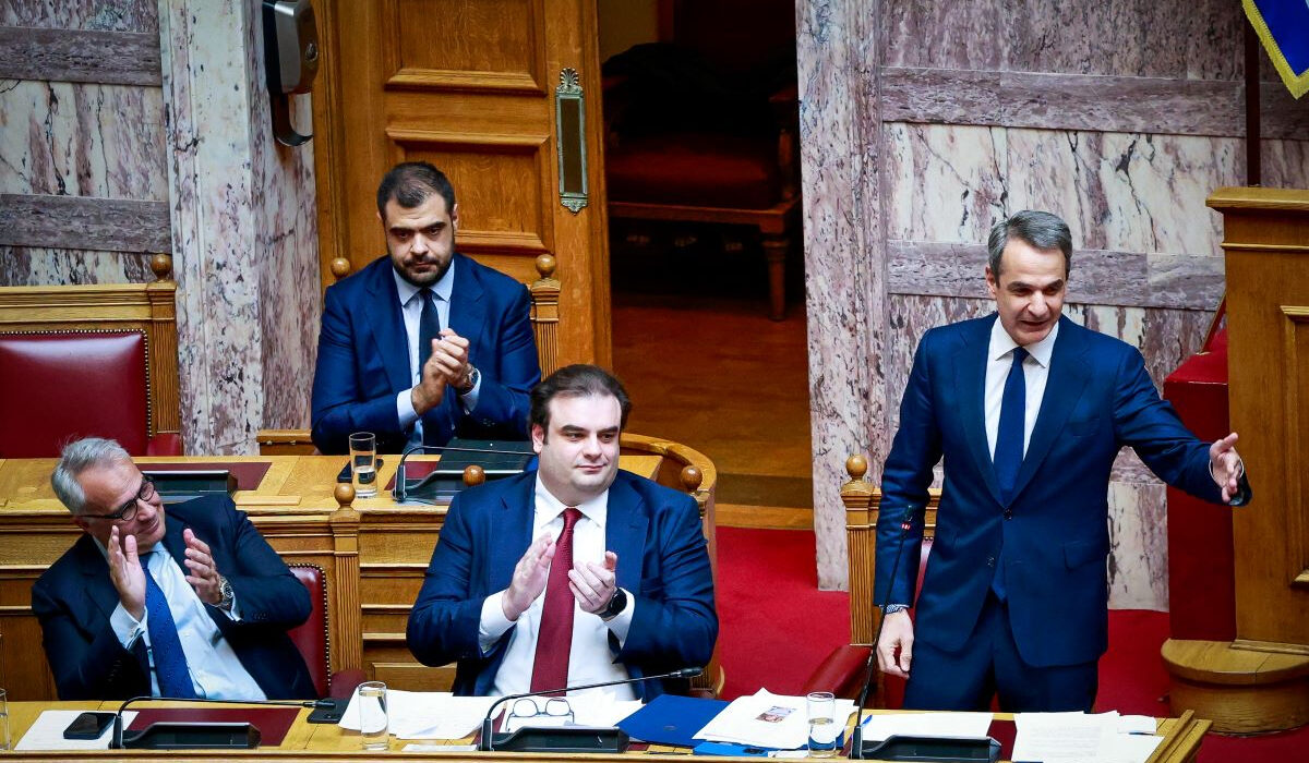 Με συγκρούσεις μέσα και έξω από τη Βουλή πέρασαν τα ιδιωτικά πανεπιστήμια – Τα highlights της συζήτησης