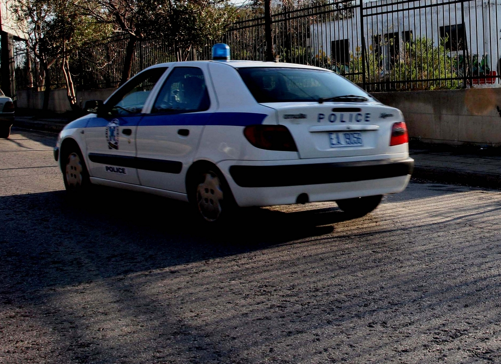 Σύλληψη 19χρονου αλλοδαπού – Αυνανιζόταν μέσα σε λεωφορείο