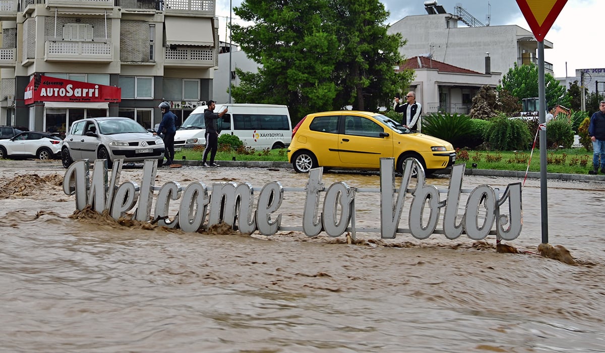 Βόλος: Θα τρέξουν ξανά οι βρύσες για 3-4 ώρες – Το βράδυ αναμένεται η ηλεκτροδότηση της πόλης