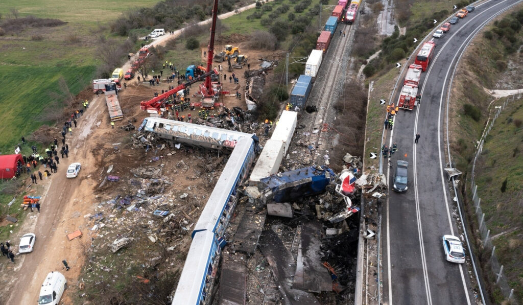 Τέμπη: Τη Δευτέρα τελικά η απολογία των τριών στελεχών του ΟΣΕ