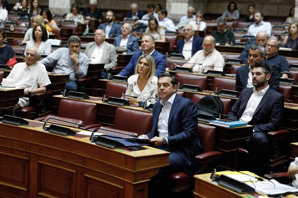 ΣΥΡΙΖΑ: Διήμερο Βατερλό Μητσοτάκη με Ικαρία, Λιγνάδη και εστίαση