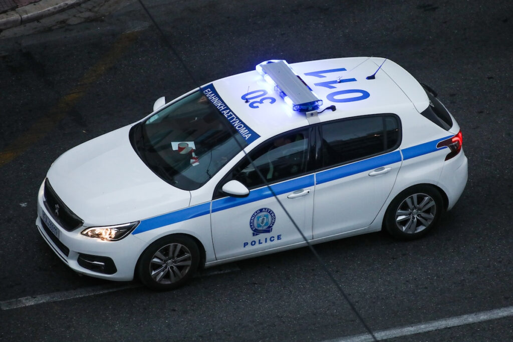Πολυδένδρι Αττικής: Τσακώθηκαν και προσπάθησε να την πατήσει με το αυτοκίνητό του – Συνελήφθη 27χρονος