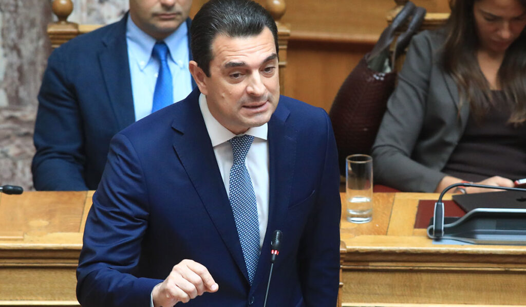 Σκρέκας: Θα είμαστε αυστηροί και αμείλικτοι με όσους προσπαθήσουν να κερδοσκοπήσουν