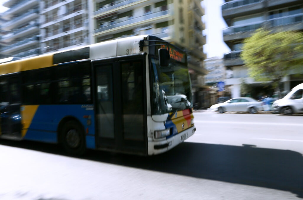 Νέα σεξιστική επίθεση οδηγού λεωφορείου σε γυναίκα για το ντύσιμό της – Τι συνέβη