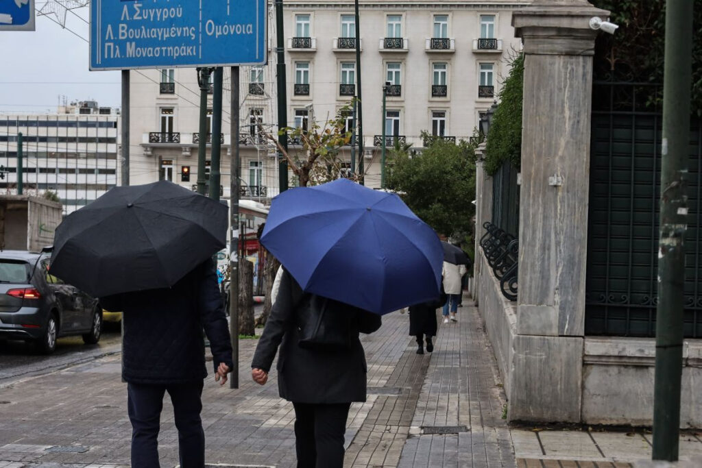 Τι ώρα θα βρέξει στην Αθήνα σήμερα – Live η πορεία της κακοκαιρίας