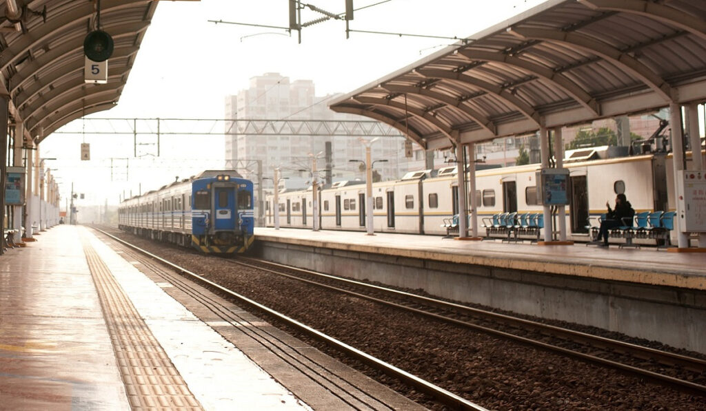 Δραματική κατάσταση με τις τουαλέτες στα τρένα: Εικόνες ντροπής από το δρομολόγιο Αθήνα – Χαλκίδα