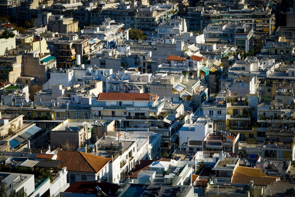 Αιγάλεω: Κάνουν έξωση σε 5μελη οικογένεια – Έξω από το σπίτι και ΜΑΤ