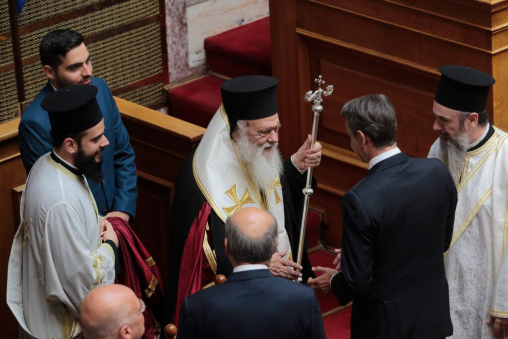 «Χαστούκι» της Ελληνικής Ψυχιατρικής Εταιρείας σε κυβέρνηση και εκκλησία: Η ομοφυλοφιλία δεν είναι νόσος