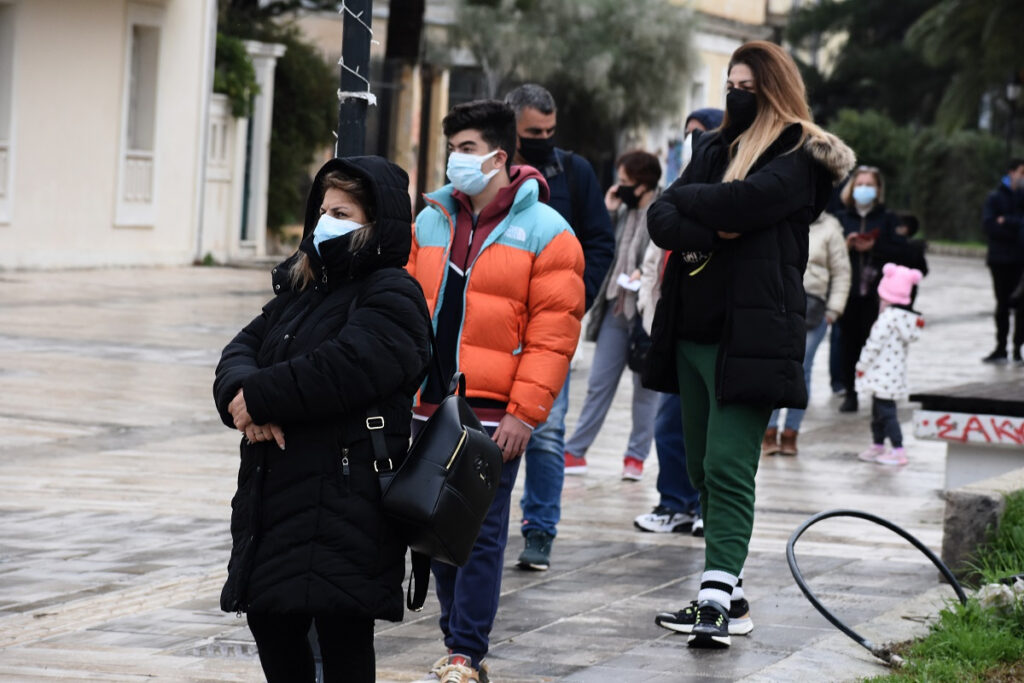 Κορονοϊός: Όσοι νόσησαν με την Ομικρον έχουν ανοσία στη Δέλτα