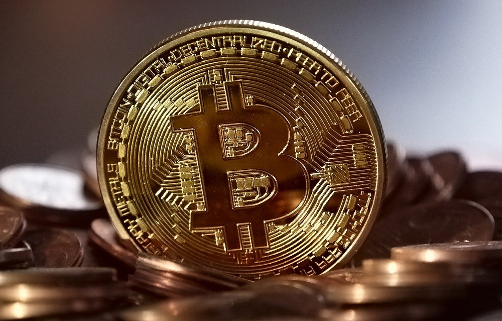 Bitcoin: Πάνω από τα 23.000 δολάρια η τιμή του – Γιατί αυξάνεται η ζήτηση