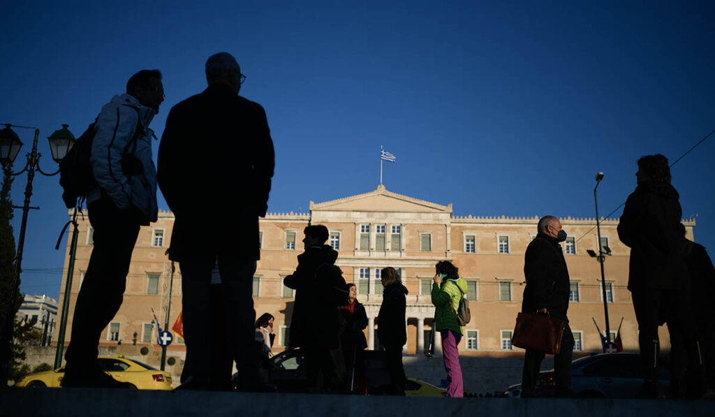 Πανδημία: Τα μέτρα φέτος το καλοκαίρι – Τι έρχεται το φθινόπωρο