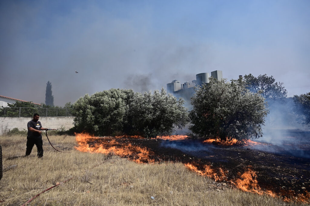 Φωτιά τώρα στην Καστοριά