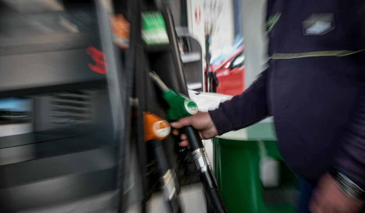 Fuel Pass 2: Αίτηση στο gov.gr για τα 60 ευρώ – Περισσότεροι δικαιούχοι