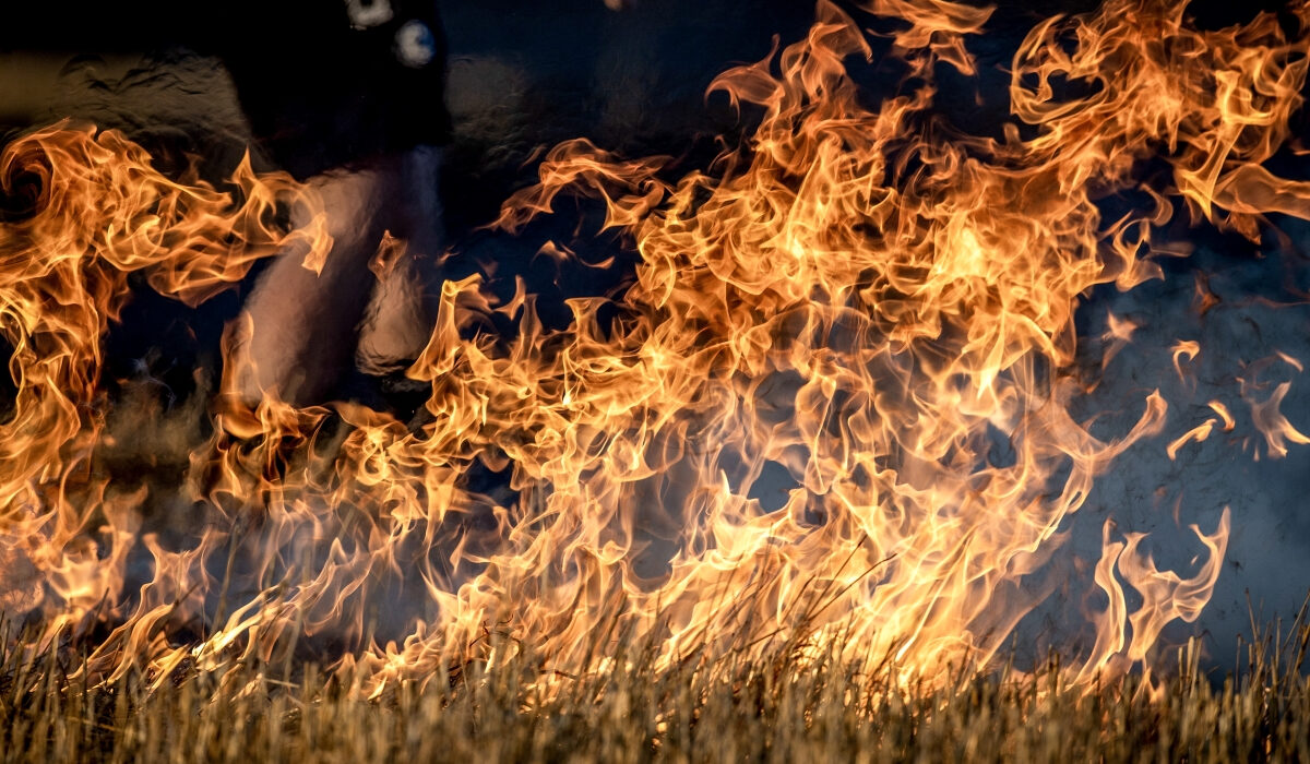 Οκτώ περιοχές σε πολύ υψηλό κίνδυνο για φωτιά την Κυριακή