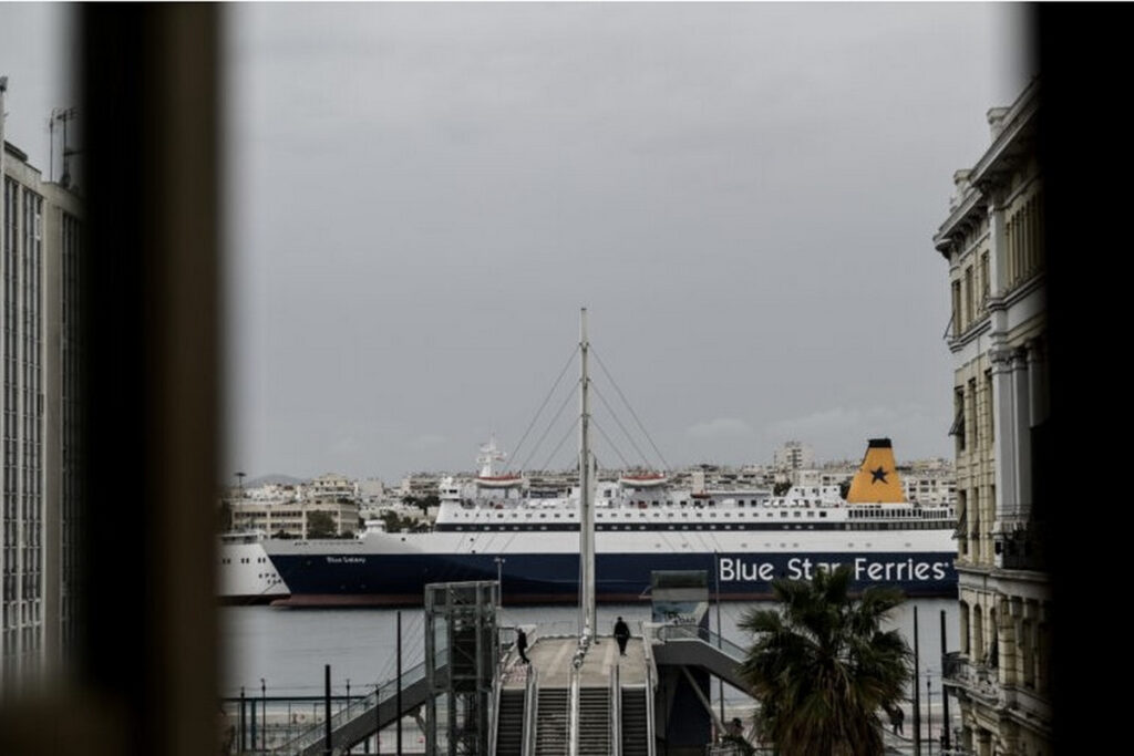 Πειραιάς: 70χρονος άνδρας εντοπίστηκε νεκρός σε παγκάκι του λιμανιού