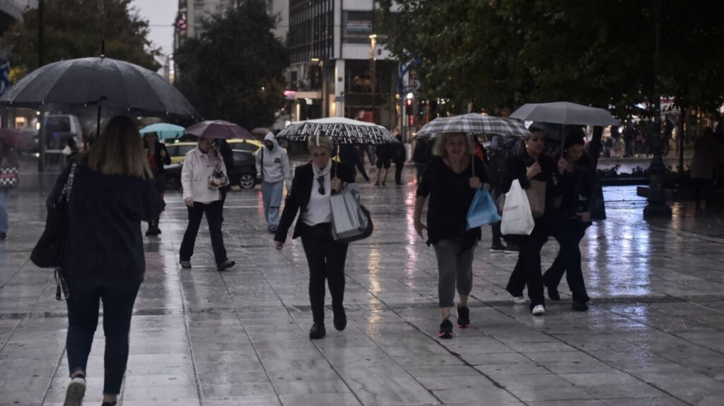 Βαρομετρικό χαμηλό από την Ιταλία φέρνει βροχές μετά την Πρωτοχρονιά – Η ανάρτηση του Θοδωρή Κολυδά