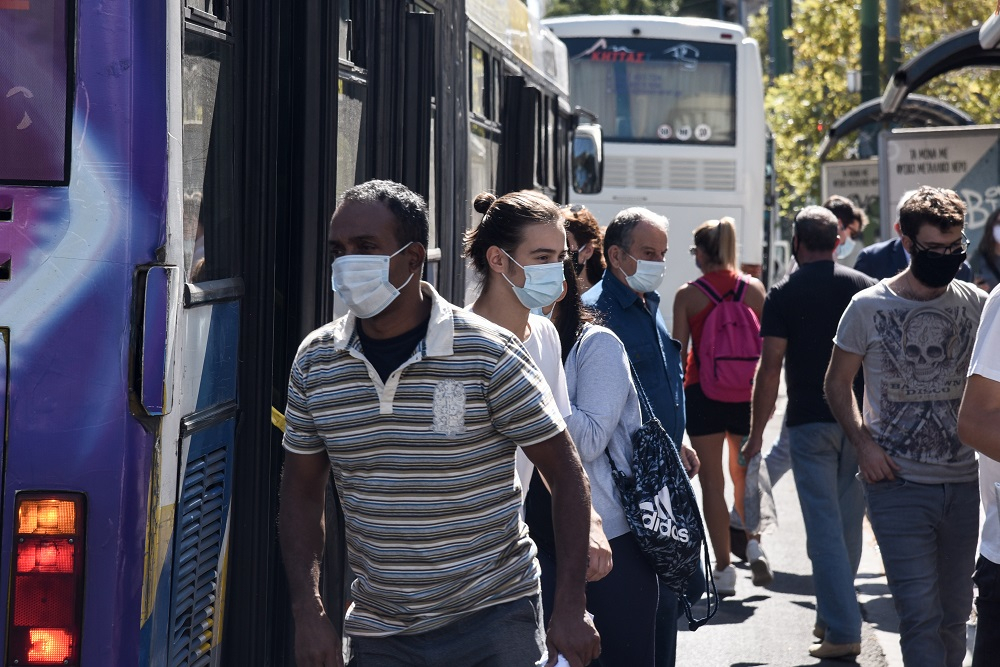 ΣΥΡΙΖΑ: Ο κ. Τσιόδρας καλύπτει την αδράνεια της κυβέρνησης στα ΜΜΜ