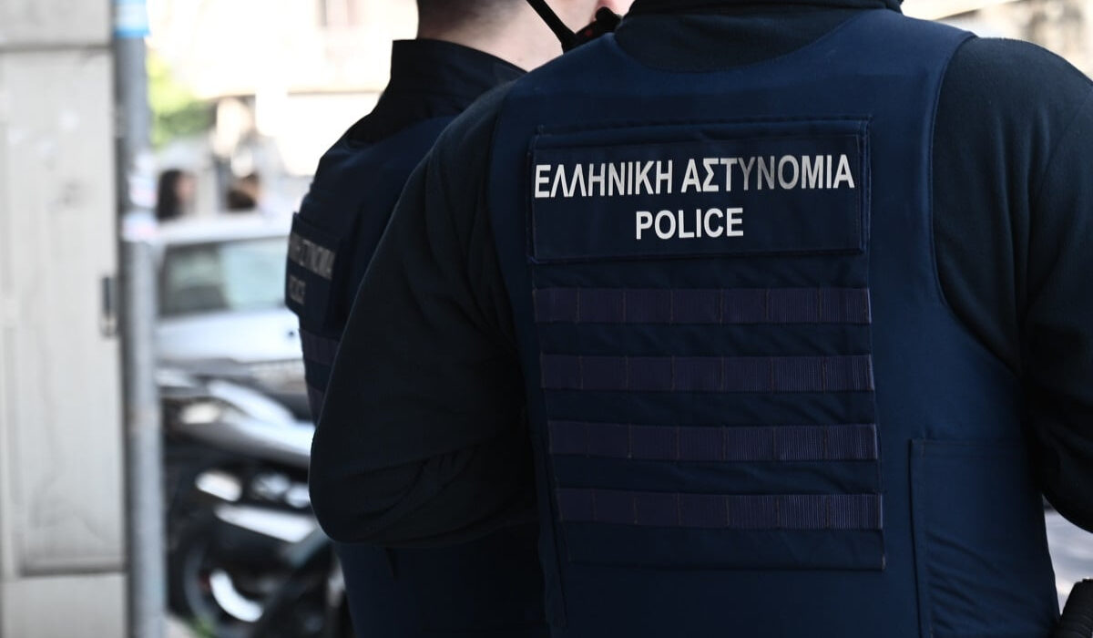 Σάμος: Είχε χτυπήσει ξανά τον πατέρα της η 49χρονη – Νέα στοιχεία για την οικογενειακή τραγωδία