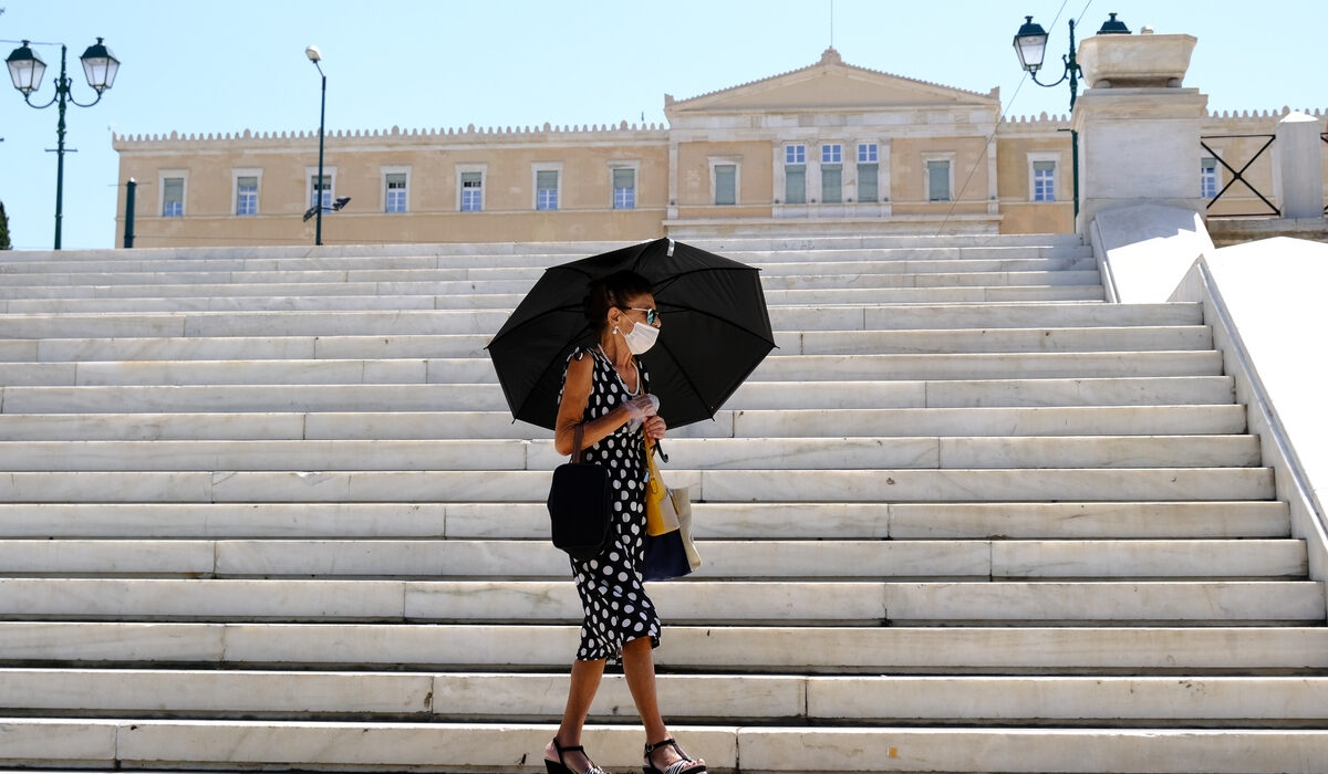 Ώρα μηδέν για επιστροφή της μάσκας και μέτρα ξανά