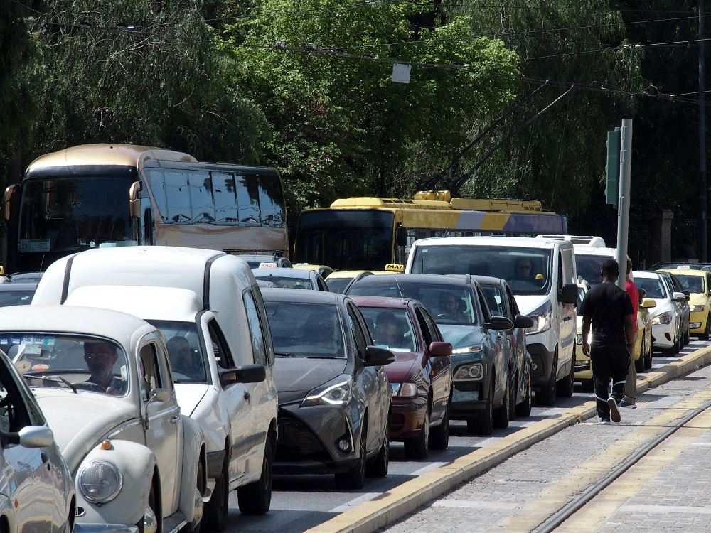 Επιστρέφει ο δακτύλιος στην Αθήνα; Η δήλωση Μπακογιάννη