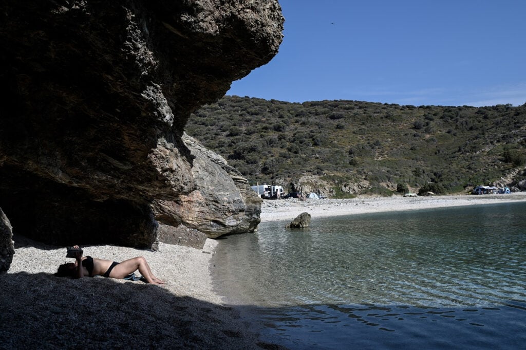 «Καίει» η θάλασσα: Ο Κολυδάς έδωσε τη θερμοκρασία του Σεπτεμβρίου