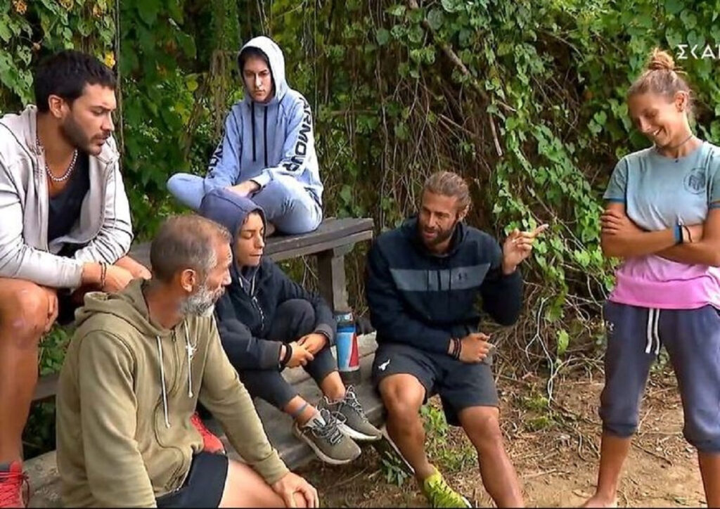 Survivor All Star: Το βιονικό αφτί του Καραγκούνια άκουσε τα σχόλια για Μάριο Πρίαμο κι Ελευθερίου