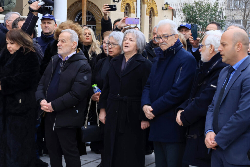 «Χέρια άνομα σου έκοψαν βίαια το νήμα της ζωής» – Συγκλονίζει ο επικήδειος του θείου του Βασίλη Καλογήρου