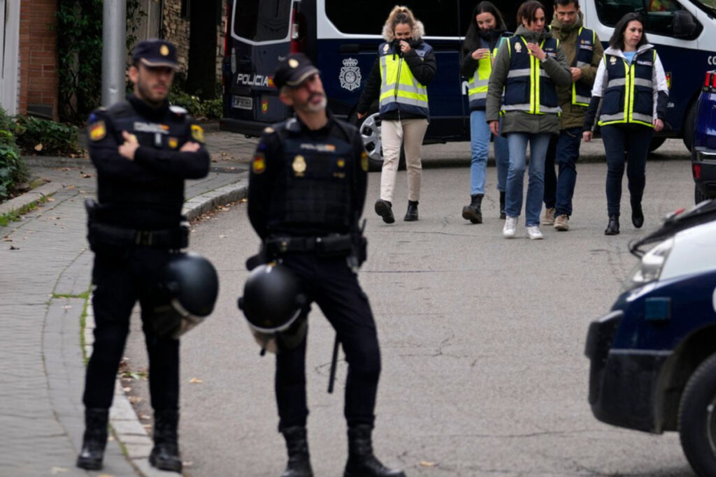 Συναγερμός στη Σεβίλλη από πυροβολισμούς – Ταμπουρωμένος για ώρες ο δράστης