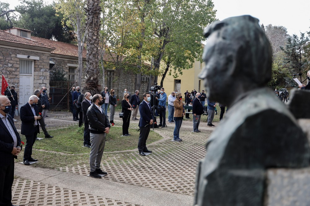 Πολυτεχνείο, πτωχευτικός και απώλεια ελέγχου στην πανδημία, θεμέλια «αντιπολιτευτικού μετώπου»