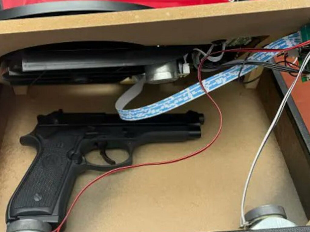 «Σούπερ μάρκετ» όπλων στο Dark Web: Έλληνας έκανε παραγγελία – Φωτογραφίες ντοκουμέντο