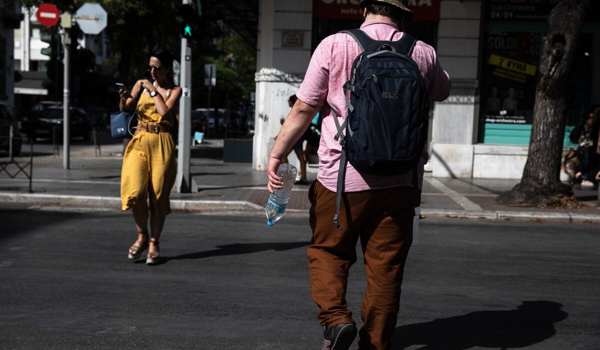 Τι ισχύει με αργία λόγω καύσωνα την Παρασκευή