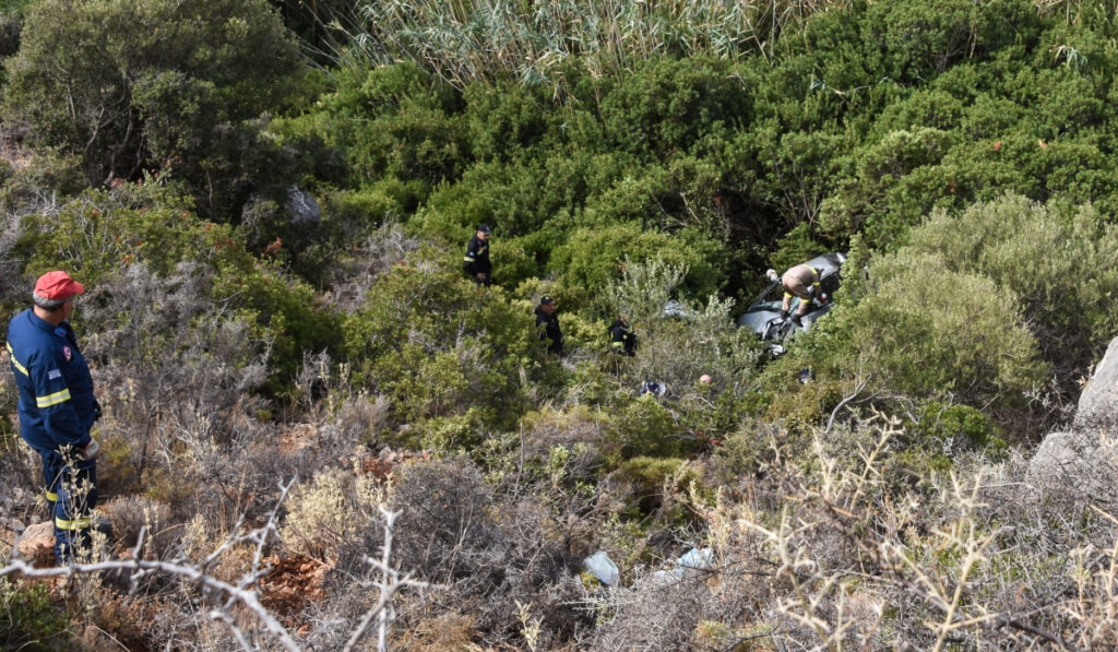 Λουτράκι: Νεκρός 23χρονος δικυκλιστής που έπεσε σε γκρεμό