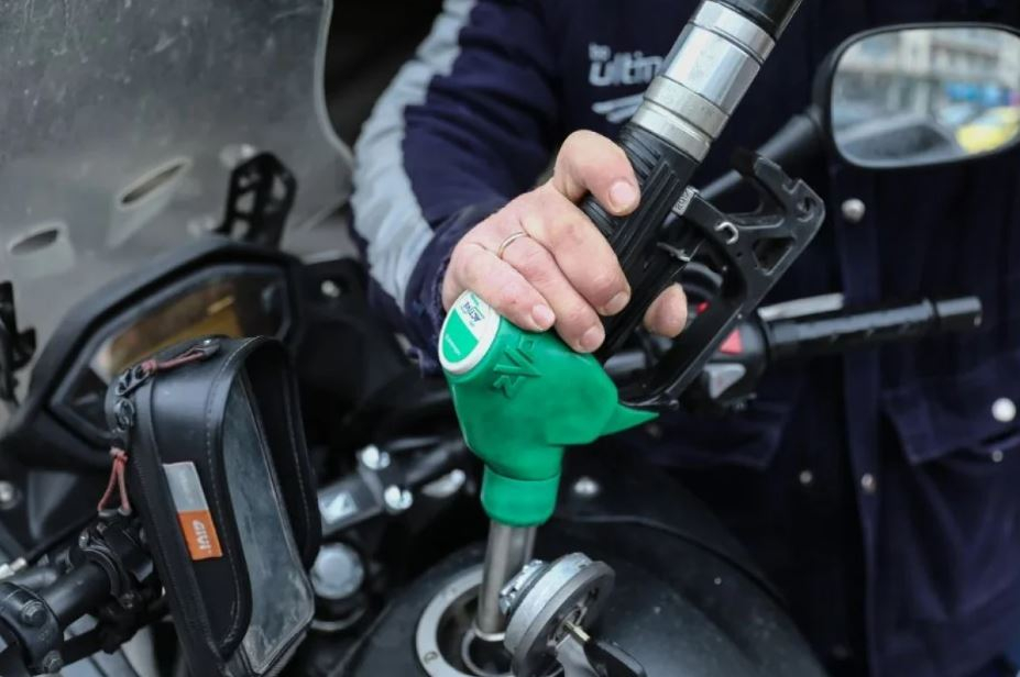 Fuel Pass 2: Περίπου 3 εκατομμύρια Έλληνες υπέβαλλαν αίτηση