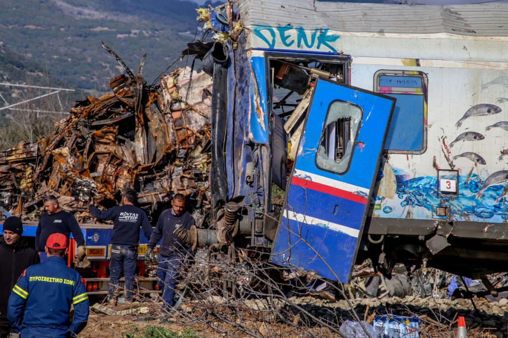 Τέμπη: «Τρία λεπτά τα παιδιά μας περίμεναν να πεθάνουν, αφαιρέθηκαν διάλογοι» – Συγκλονίζουν Καρυστιανού και Ασλανίδης