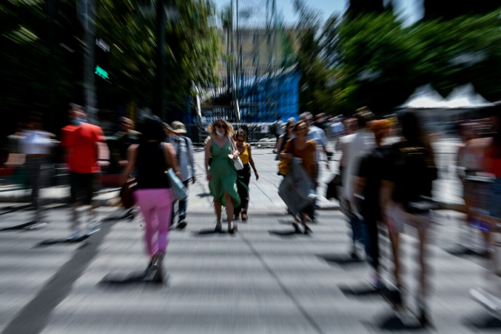 Ποιοι μακροχρόνια άνεργοι θα πάρουν 250 ευρώ επιταγή ακρίβειας