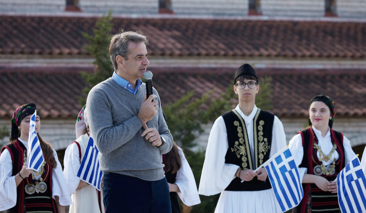 Επίσκεψη στην Αλβανία: Άλλη μια φιέστα μηδενικού αποτελέσματος