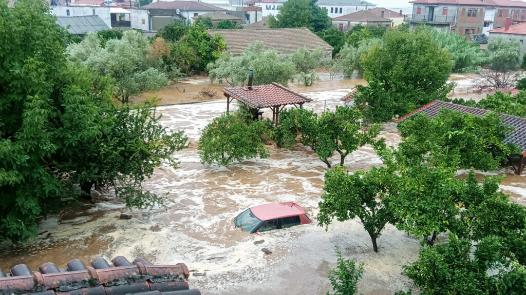 Σαρώνει τη Μαγνησία η κακοκαιρία Daniel: Ένας νεκρός, ένας αγνοούμενος και απαγόρευση κυκλοφορίας