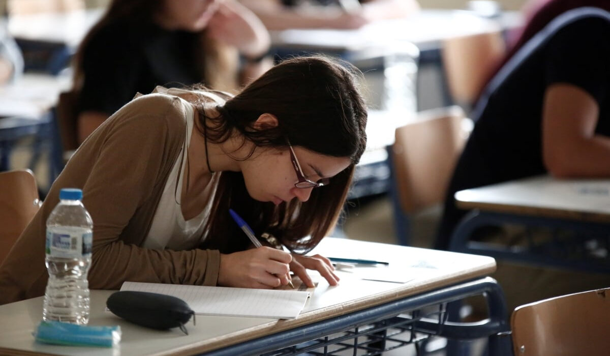 Σχολεία: Από 2/9 οι ηλεκτρονικές εγγραφές μαθητών για ΓΕΛ και ΕΠΑΛ