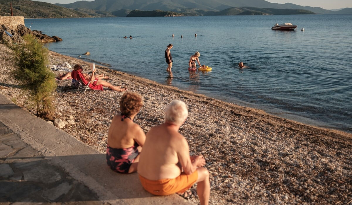 Ούτε με το Δελτίο Κοινωνικού Τουρισμού δεν μπορούν να πάνε διακοπές