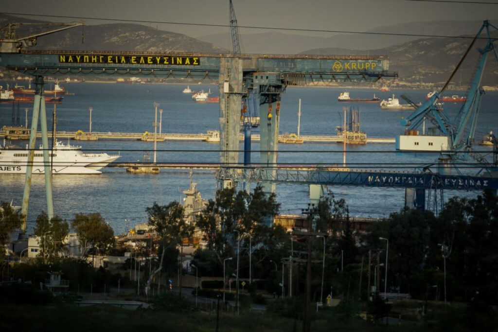 Ναυπηγεία Ελευσίνας: Η οπισθοχώρηση Γεωργιάδη έφερε το «ναι» του ΣΥΡΙΖΑ