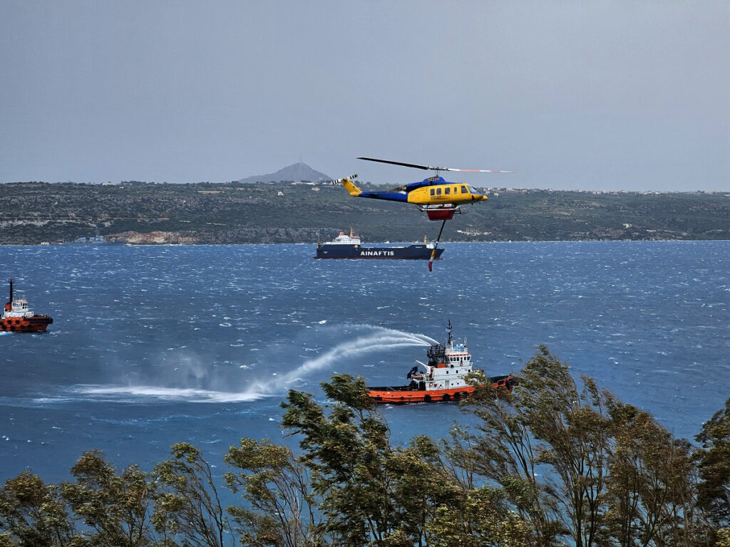 ΥΠΕΘΑ για τη φωτιά στον Ναύσταθμο Κρήτης: Δεν έχουν αναφερθεί υλικές ζημιές