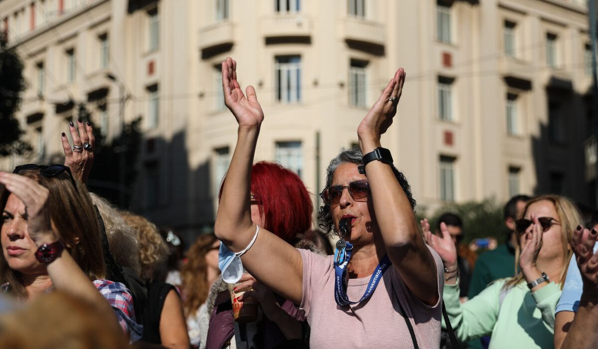 Αρχίζει το απεργιακό κύμα: Ποιοι απεργούν σήμερα – Πώς θα κινηθούν Μετρό, λεωφορεία, τι ισχύει για τα σχολεία