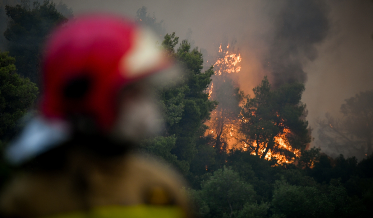 Φωτιές: Έρχονται 142 πυροσβέστες με 28 οχήματα από Ρουμανία – «Ευχαριστώ» Μητσοτάκη